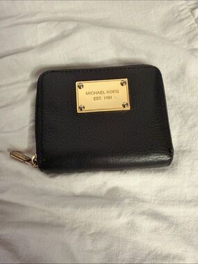Michael kors mini brown pebble wallet